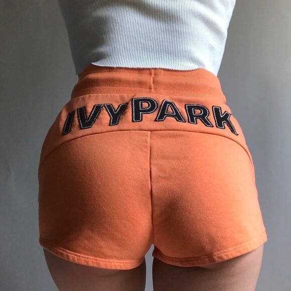 Ivy Park Orange Fleece Logo Shorts Sz XS - Picture 1 of 6